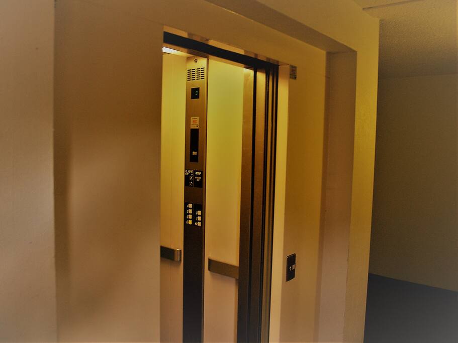 The first floor flat can be accesses by lift or stairs