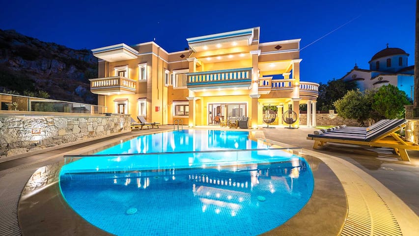 Grand Olympia, Pool, Luxury, Spacious, Quiet, cozy