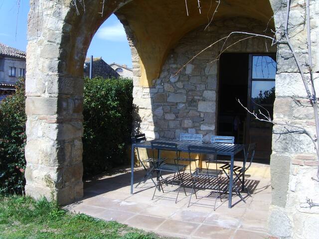 Casa de campo en pequeño pueblo con encanto gallery image 3