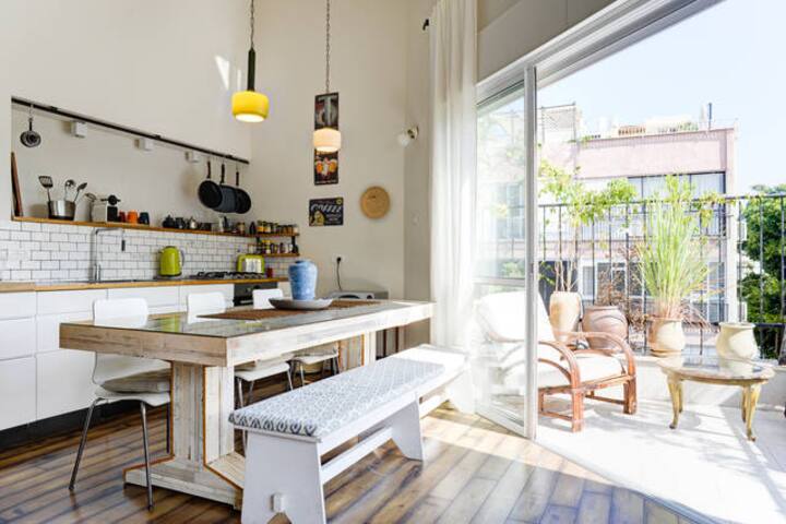 duplex central of tel aviv,near the beach