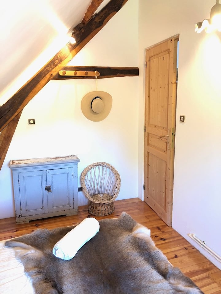 Საძინებელი 2, საწოლი 140 სმ