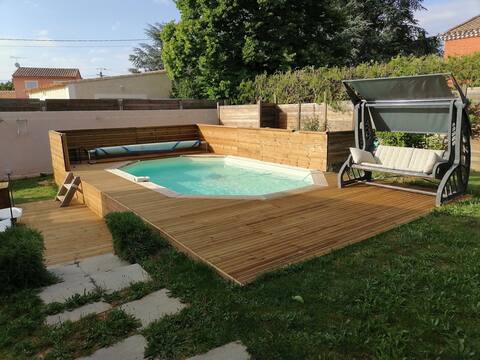 Sunny villa for 6/8 people