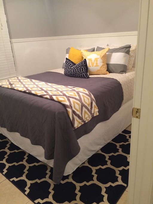 Private room just east of Austin