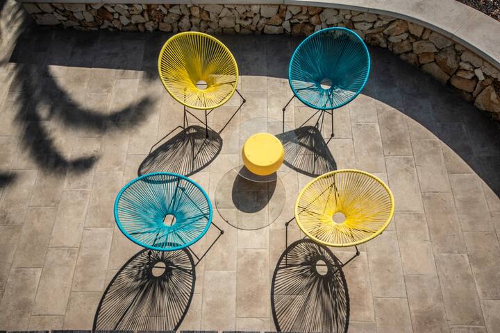 Stunning modern villa, one minute from the beach gallery image 5