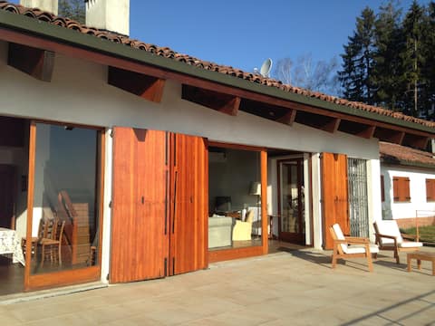 Villa with pool Lake Maggior Stresa