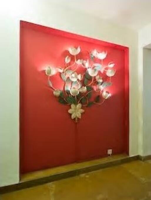 Decor light piece on ground floor