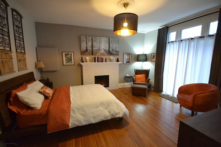 Airbnb Hamilton Vacation Rentals Places To Stay