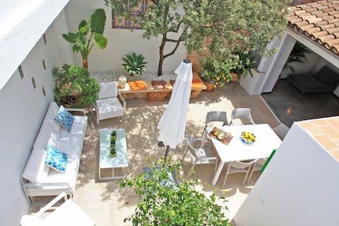 Airbnb con mejor rendimiento: Villa Blanch: Near best beaches in Mallorca en Campos