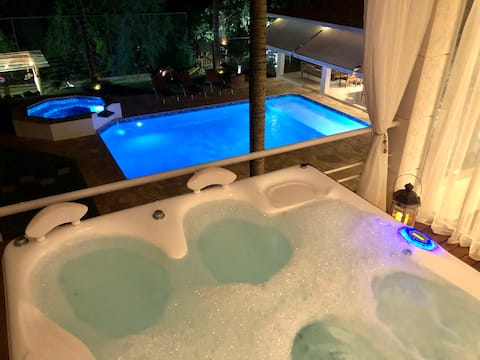 Heated Pool, Security and Leisure-Casa Floratta