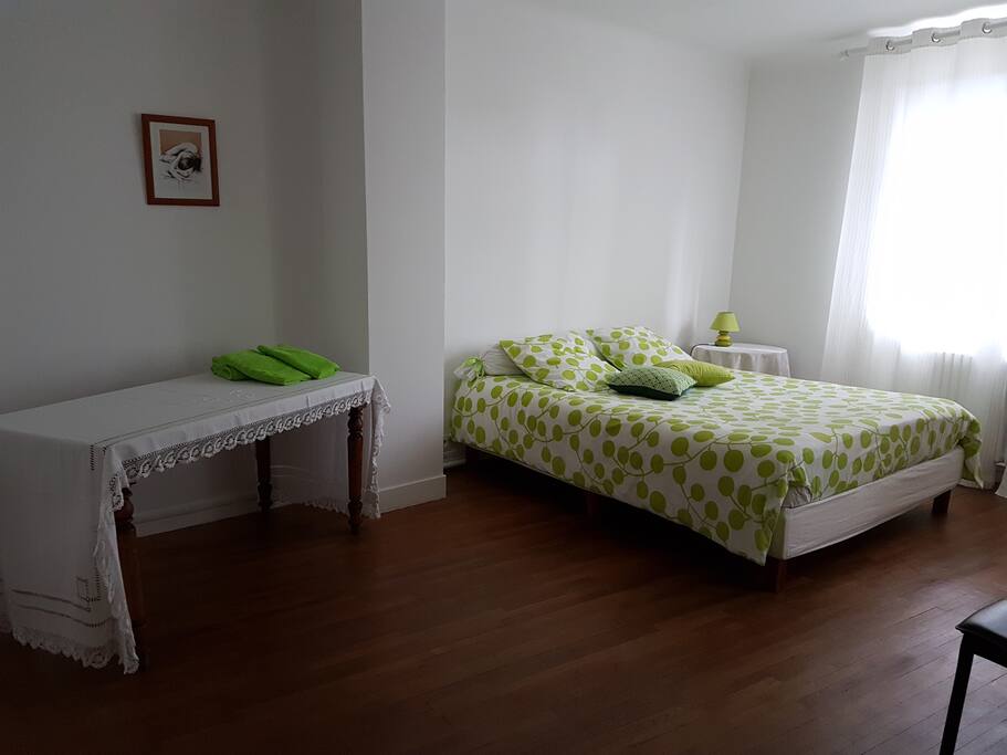 chambre1 lit 160cm