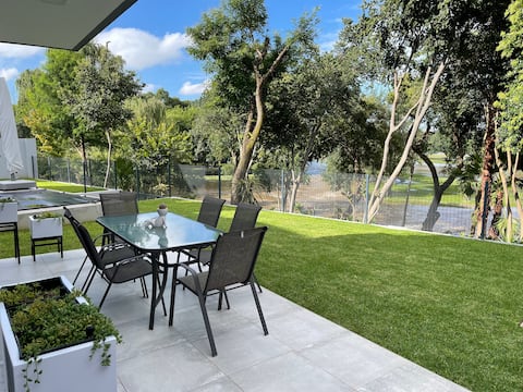 Renovated 2 Bedroom Flatlet on Secure Golf Course