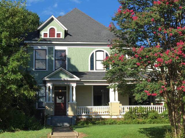 Airbnb Maud Vacation Rentals Places To Stay Texas United