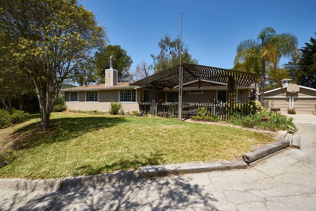 Home sits on knoll top