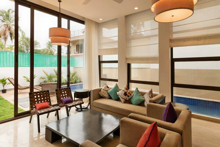 Living room image 1