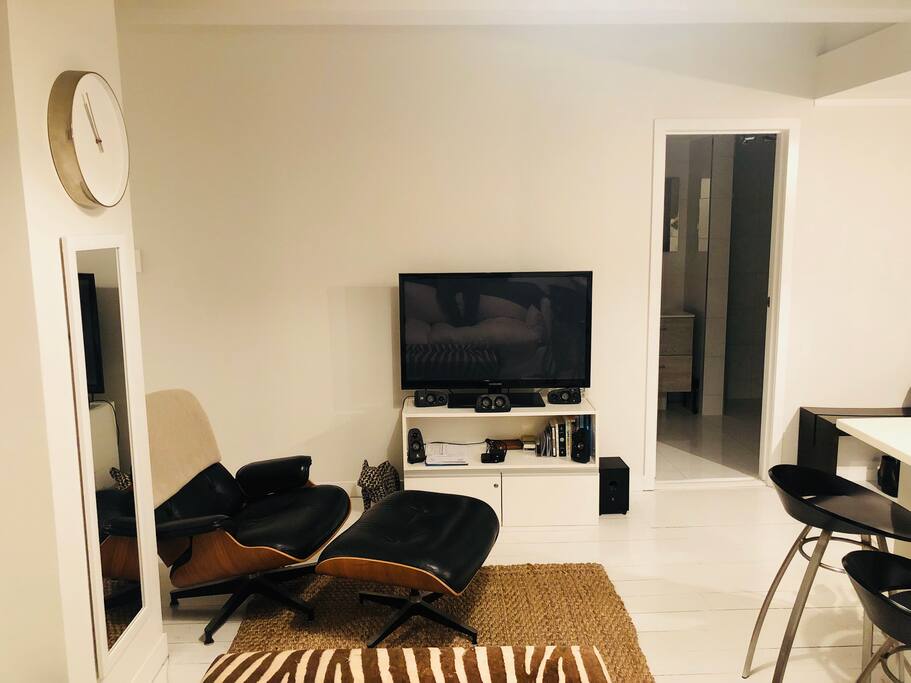 Lounge with bathroom off side