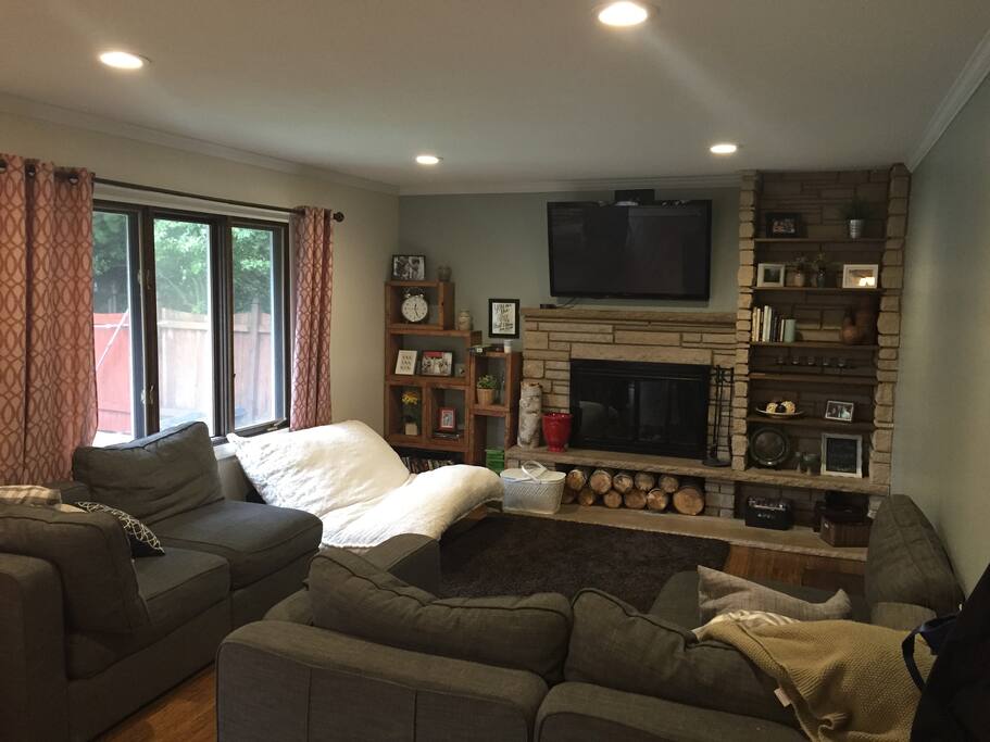 Cozy and well lit living room