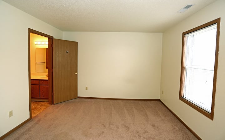 Picha ya SUBLET (5/31 - 7/31) 2BED/1.5BATH 1