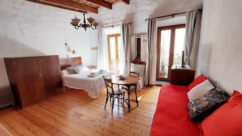 Top Airbnb: Cozy Colonial Studio in San Telmo - AC in Monserrat