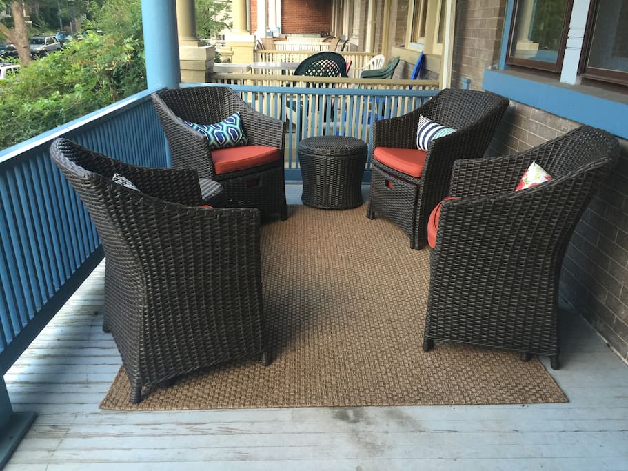 Front porch - great for outside eating or drinking.