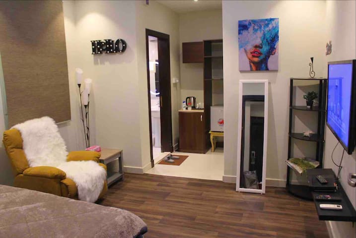 Airbnb Riyadh Holiday Rentals Places To Stay Riyadh