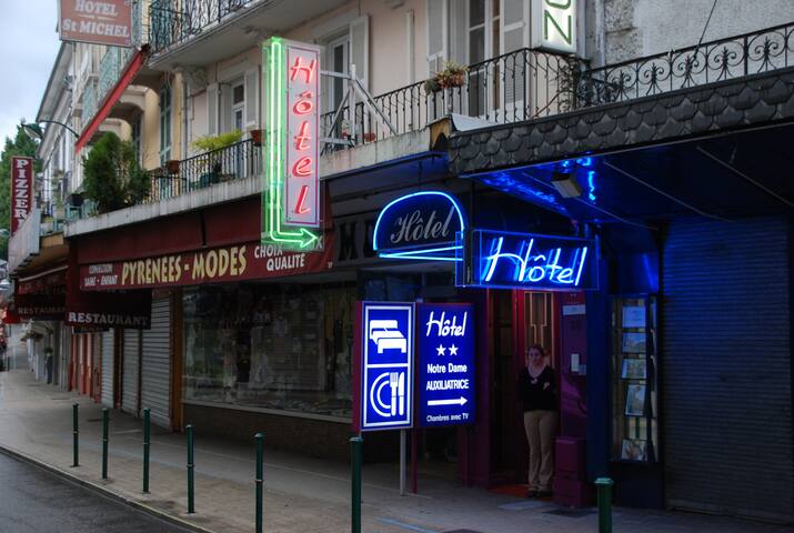 In the hart of Lourdes