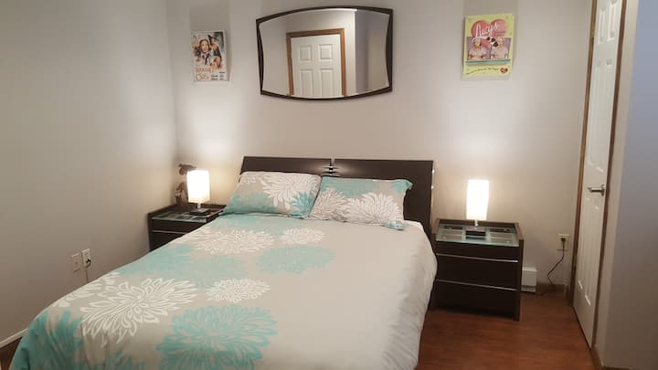 Chumba cha kulala cha ghorofa ya chini