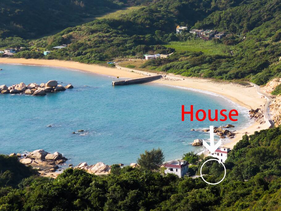 榕樹下村 和 石排湾沙滩 Yung Shue Ha Village and the beach