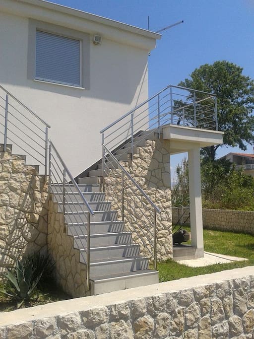 Separate staires, entrance to apartments