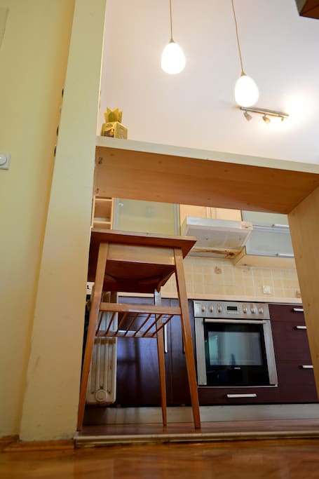 Bar/Kitchen