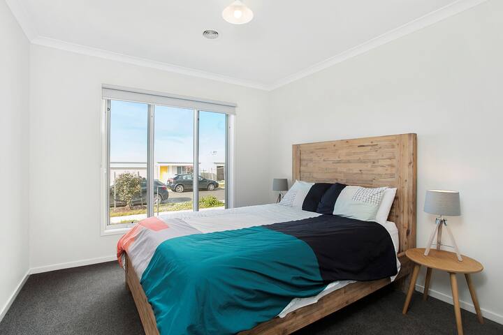 Beach Getaway – Family friendly home gallery image 4