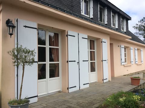 Large house at the outskirts of Vannes