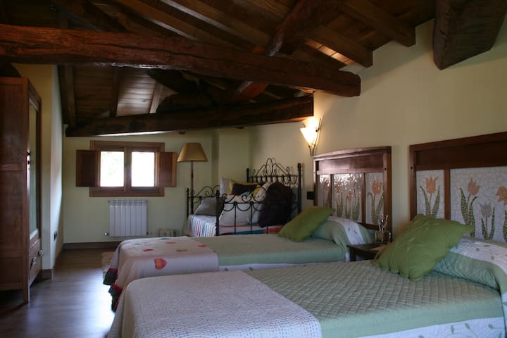 Pedruzo Room, Triple