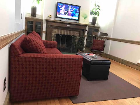 Top performing Airbnb: Unique 2-bedroom property in Canton in Baltimore