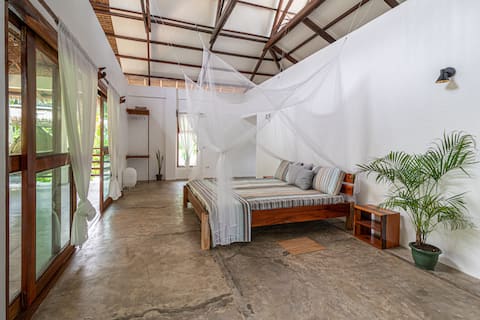 Modern native style, 1 min to Tuason beach (sky)