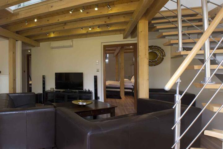 Grand Luxury Attic Olivova II – Wenceslas Square gallery image 2