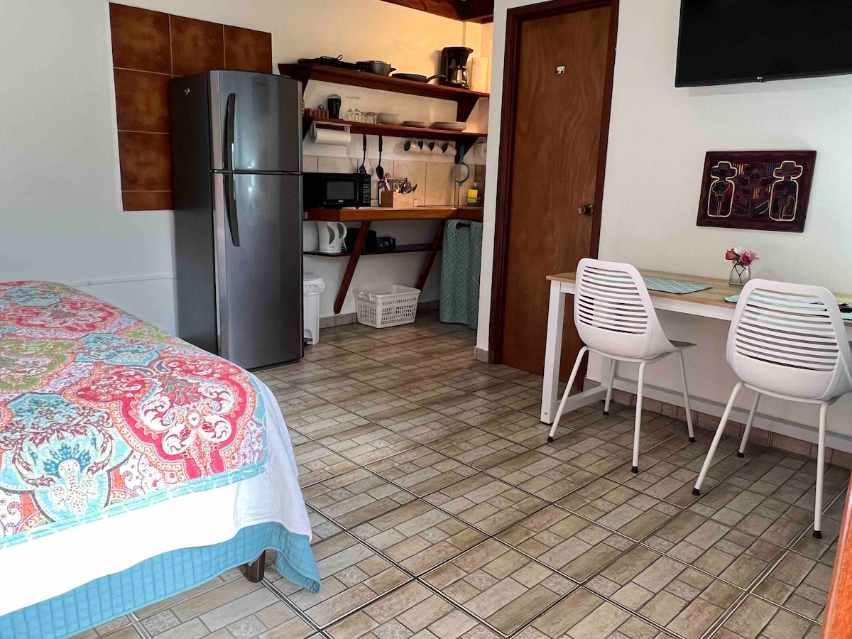 พื้นที่สำหรับทำงานหรือรับประทานอาหาร