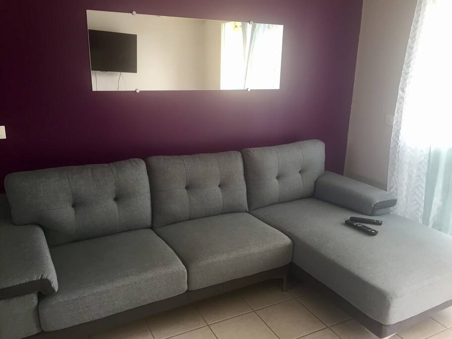 Un canapé très confortable pour y passer de douces nuits