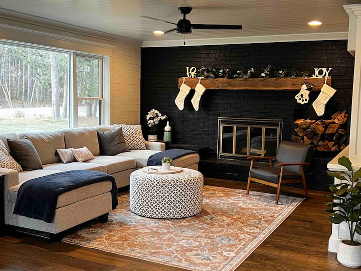Nisswa Hideaway• Downtown• Perfect for 2 families!