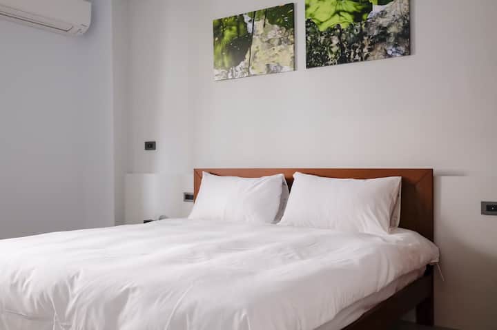 Chumba cha kulala cha 2 na kitanda cha ukubwa wa king