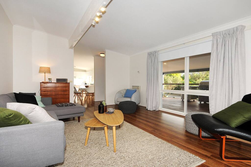 Light filled lounge room