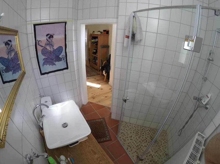 Das Bad, klein aber fein.