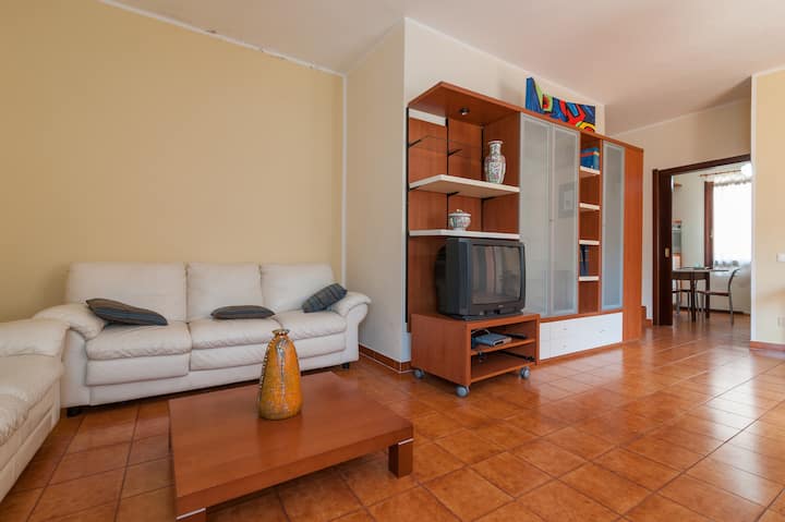Appartamento In Villa Con Giardino In Sardegna - Capoterra