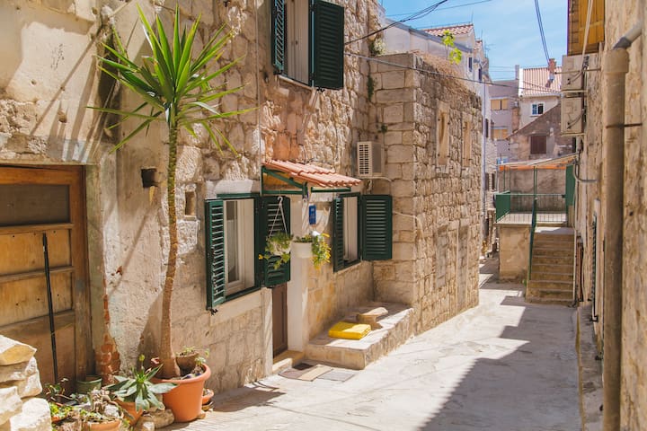 Studio Apartment Luna