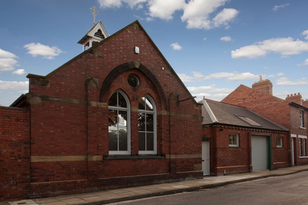 Renovated York Eco Chapel Houses for Rent in York, England, United