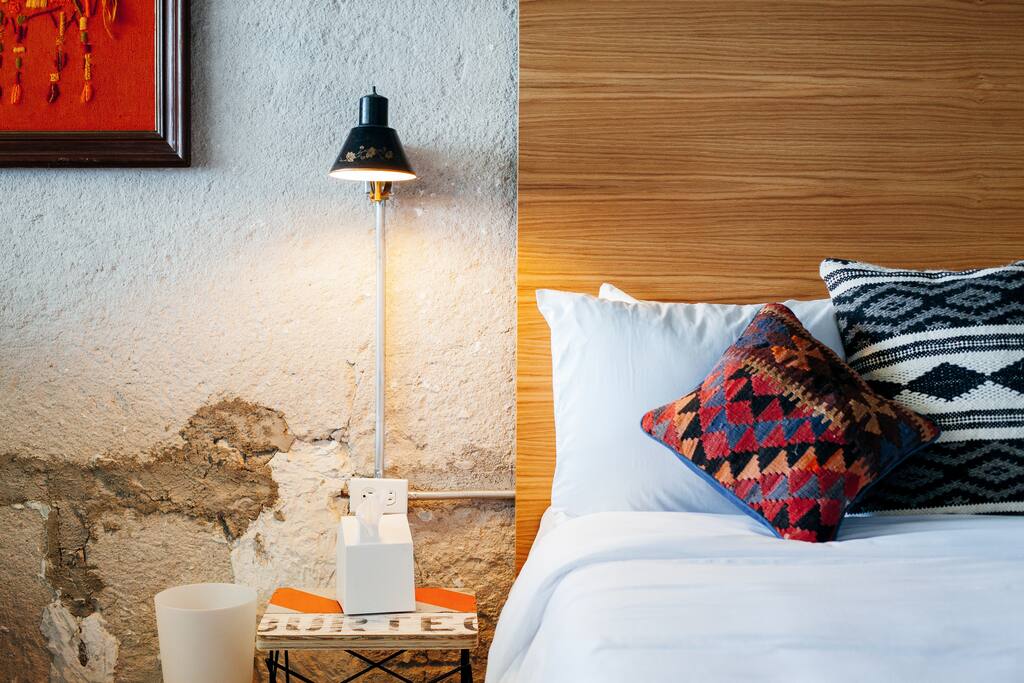 Bed Stand