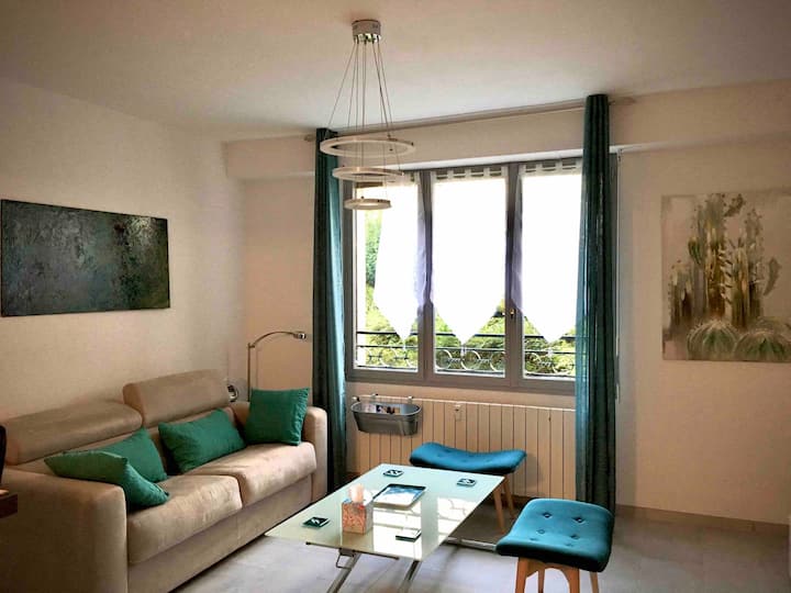 Cozy T3 at the foot of the historic center of Nimes