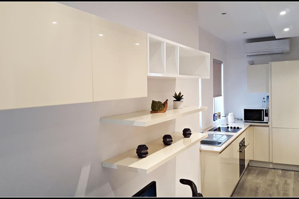 Open Plan Layout so family and friends can stay together even when cooking