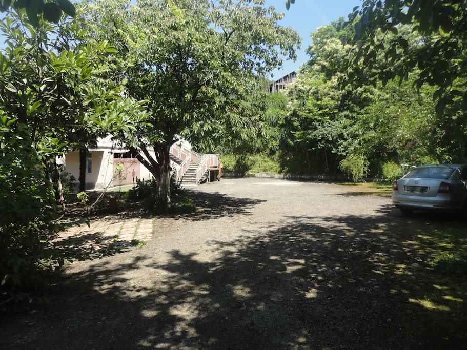 vxod vo dvor