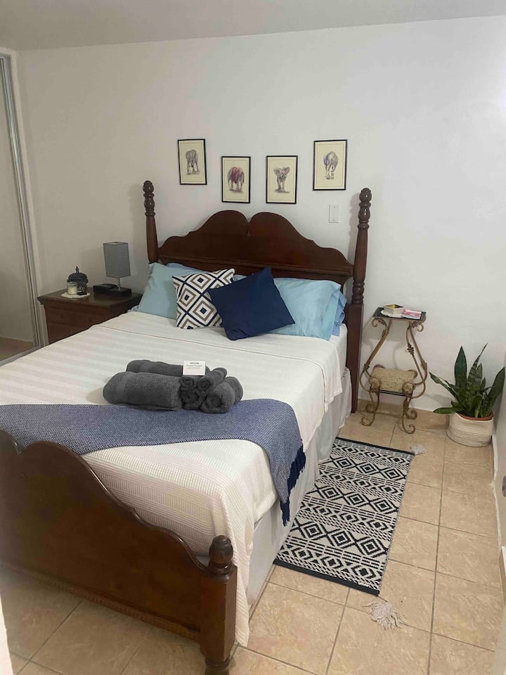 Двойно легло с допълнително спално бельо 