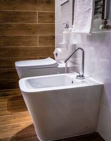 Ponte di Pietra – Loggia Rialto Apartments gallery image 5